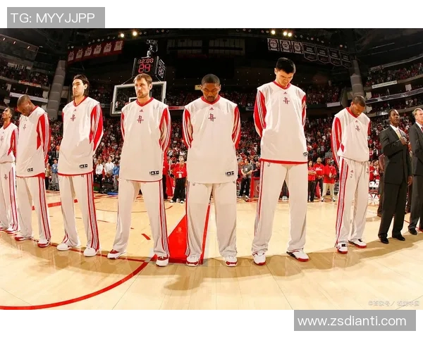 2001年NBA总决赛火箭队与湖人队的巅峰对决回顾与分析