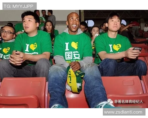 方硕的篮球之路：从青涩少年到赛场明星的成长故事