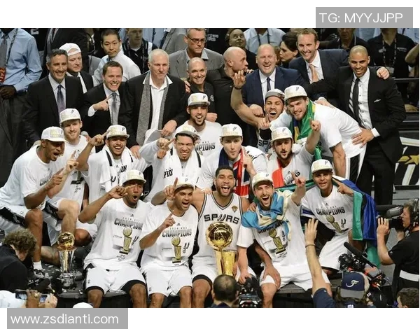 2016年NBA勇士与热火激战回顾：巅峰对决与精彩瞬间解析