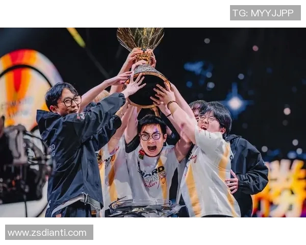 全球总决赛特别报道：EDG逆袭之路的传奇与荣耀